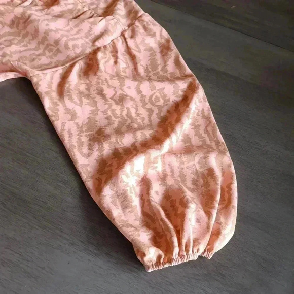 Elizabeth & James (Olsen Twins Designer) Blouse NWOT - Picture 4 of 5